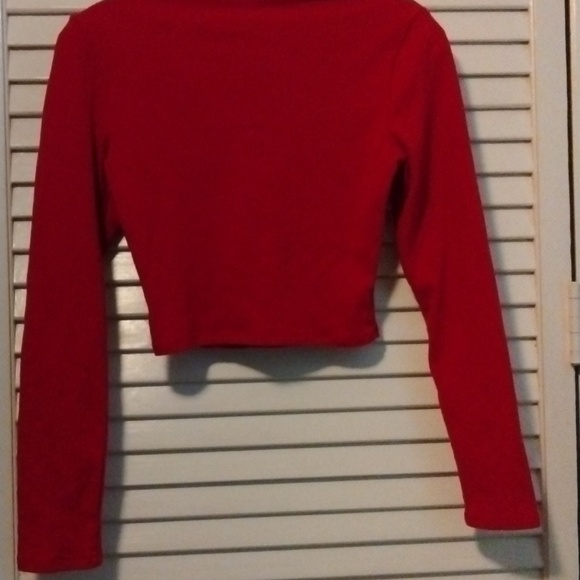 Bozzolo red crop shirt size small - Picture 3 of 3